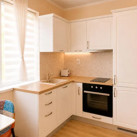 City Center Boutique Apartment - Walk Everywhere Apartment