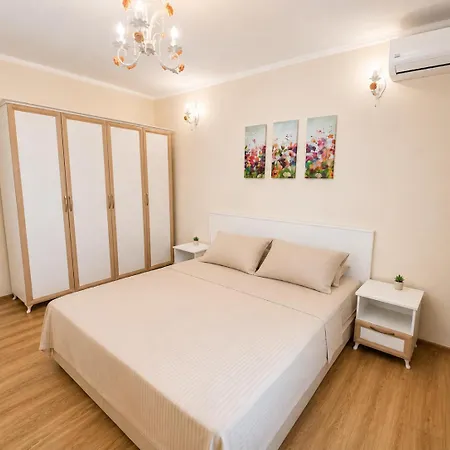 City Center Boutique Apartment - Walk Everywhere Apartment Plowdiw